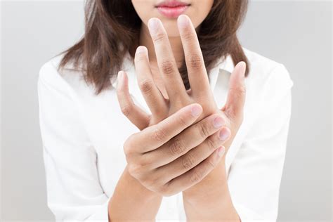 2. Perfect 10 Strategies To Tackle Hand Swelling Now