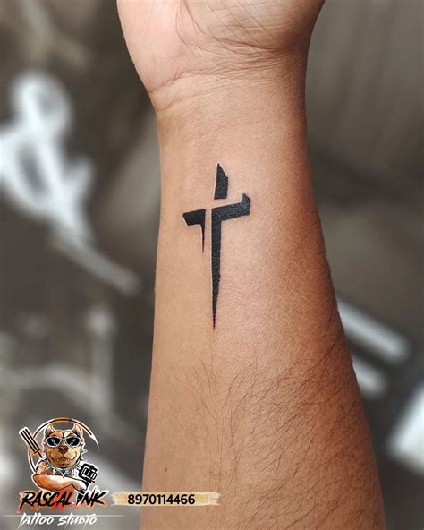 40 Cross Tattoo Design Ideas To Keep Your Faith Close Cross Tattoo