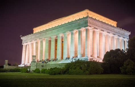 6 Must See Spots In Washington D C Beyond Monuments And Museums