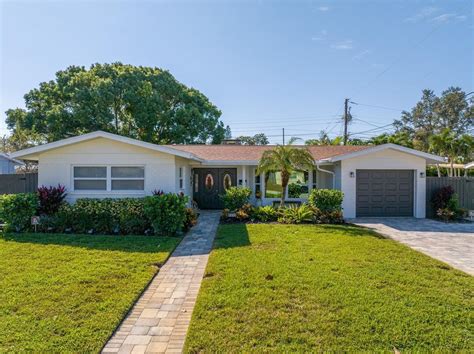 6732 31St Ter N Saint Petersburg Fl 33710 Realtor Com