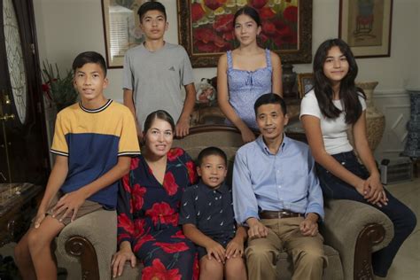 Asian Latino Families Reflect California Population S Future Los