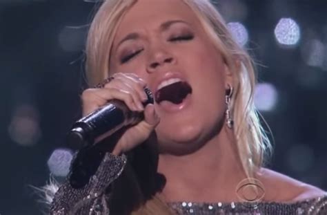 Carrie Underwood Sings How Great Thou Art With Vince Neil