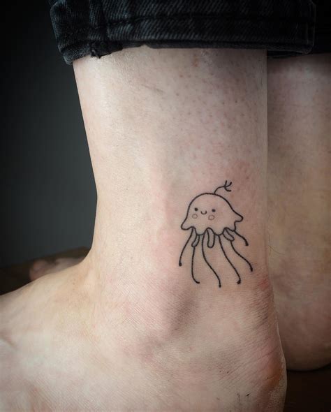 Design Your Perfect Jellyfish Tattoo Now