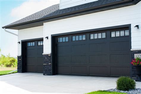 Finding The Perfect Garage Door For Your Home