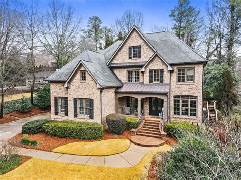 On The Market Atlanta Home Beautifully Blends Traditional And Modern