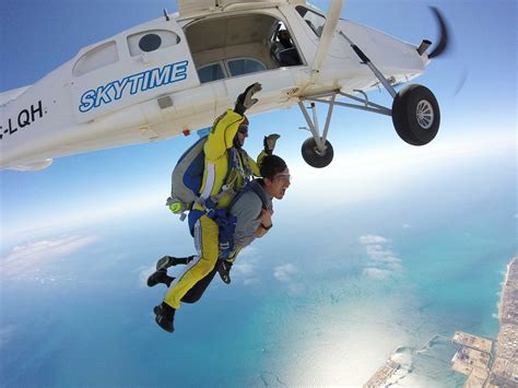 The Ultimate Guide To Your First Skydive Skyone